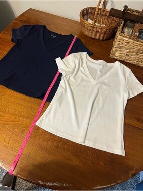 Old Navy Short-Sleeve V-Neck Tee Duo - Navy & White
